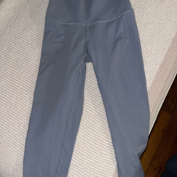 Alo leggings - Picture 2 of 7